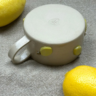 Ręcznie robiony kubek z uchem Lemon