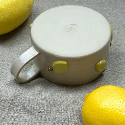 Ręcznie robiony kubek z uchem Lemon