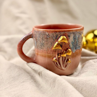 Kubek z uchem Kapelusznik