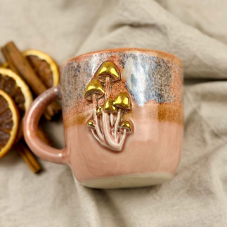 Kubek z uchem Kapelusznik