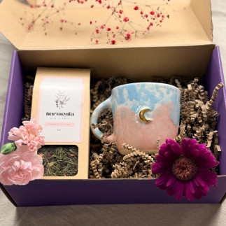 Zestaw prezentowy dla Kobiety: kubek ceramiczny i herbata